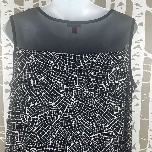 Vince Camuto Mosaic Print Sleeveless Top 1X - Picture 9 of 10